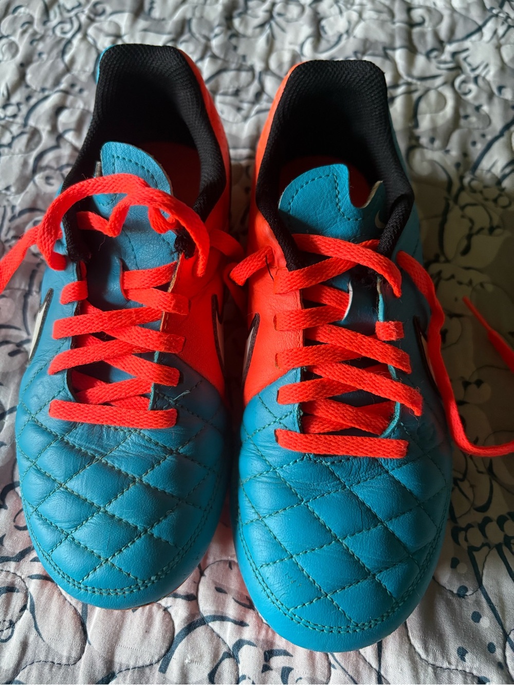 Nike Kids Sneakers in Bright Blue and Neon Orange size 2Y